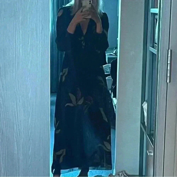 Aritzia Wilfred  Dress - Picture 10 of 13